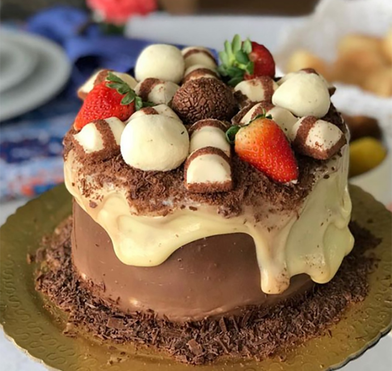 Curso Bolos de Sucesso - Chefe Marrara Bortoloti